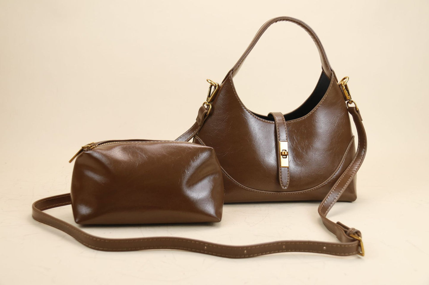 QARELA Vintage Oil Wax Leather Shoulder Bag for Women, Retro Crossbody & Underarm Purse – Small Designer Handbag for Spring Summer Fashion